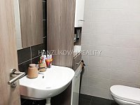 Pronájemluxusního bytu 3+kk ve 9.NP s terasou, byt A.9.2, rezidence DLOUHÁ LOUKA 2.etapa - Pronájemluxusního bytu 3+kk ve 9.NP s terasou, byt A.9.2, rezidence DLOUHÁ LOUKA 2.etapa