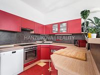 Velkorysý mezonet 4+kk ( 143 m2) u Malého jezu - Havlíčkova kolonie - 26-03-05 ČB M. Vydrové Byt Foto_17.jpg