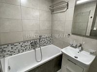 pronájem novostavby bytu 2+kk s lodžií, byt číslo B.04, residence Hálkova, ČB - pronájem novostavby bytu 2+kk s lodžií, byt číslo B.04, residence Hálkova, ČB