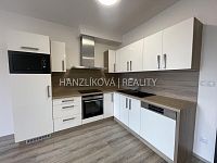 Pronájem bytu 2+kk ve 2.NP s terasou 22m2, rezidence DLOUHÁ LOUKA 1.etapa