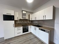 Pronájem bytu 2+kk ve 2.NP s terasou 22m2, rezidence DLOUHÁ LOUKA 1.etapa - Foto 4