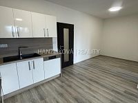 Pronájem bytu 2+kk ve 2.NP s terasou 22m2, rezidence DLOUHÁ LOUKA 1.etapa - Foto 5