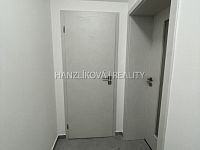 Nabízíme k pronájmu byt o dispozici 2+kk a celkové výměře 37 m², který se nachází v Nové ulici. - Nabízíme k pronájmu byt o dispozici 2+kk a celkové výměře 37 m², který se nachází v Nové ulici.