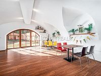 unikátní penzion na hrázi rybníka Hejtman / Chlum u Třeboně - 11.jpg