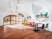 unikátní penzion na hrázi rybníka Hejtman / Chlum u Třeboně - 11.jpg