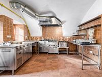 unikátní penzion na hrázi rybníka Hejtman / Chlum u Třeboně - 17.jpg