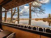 unikátní penzion na hrázi rybníka Hejtman / Chlum u Třeboně - 7.jpg