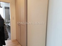 Pronájem novostavby bytu 2+kk (č.4) s balkonem, U Boru 3.etapa, ČB - Předsíň, pronájem bytu 2+kk, U Boru, České Budějovice