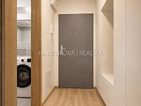 moderní byt 1+kk s prostornou terasou a parkovacím stáním v novostavbě - Suché Vrbné - 5.jpg