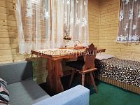 Pronájem dřevěné, plně vybavené chaty na pozemku o výměře 285 m2, Vodňany - Obývací pokoj, pronájem chaty, Vodňany