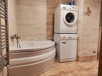 Pronájem malého částečně zařízeného bytu 1+1, ul. Rudolfovská - Koupelna, pronájem malého bytu 2+kk, Rudolfovská, České Budějovice