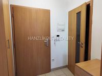 Pronájem malého částečně zařízeného bytu 1+1, ul. Rudolfovská - Předsíň, pronájem malého bytu 2+kk, Rudolfovská, České Budějovice