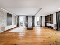 prodej jedinečného bytu 6+1, 303 m2, 100 m2 terasa, dvě garážová stání, rezidence DLOUHÁ LOUKA - 26-04-13 ČB Dlouhá Louka Byt Foto_07.jpg