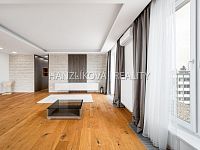 prodej jedinečného bytu 6+1, 303 m2, 100 m2 terasa, dvě garážová stání, rezidence DLOUHÁ LOUKA - 26-04-13 ČB Dlouhá Louka Byt Foto_11.jpg