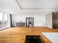 prodej jedinečného bytu 6+1, 303 m2, 100 m2 terasa, dvě garážová stání, rezidence DLOUHÁ LOUKA - 26-04-13 ČB Dlouhá Louka Byt Foto_12.jpg