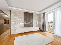 prodej jedinečného bytu 6+1, 303 m2, 100 m2 terasa, dvě garážová stání, rezidence DLOUHÁ LOUKA - 26-04-13 ČB Dlouhá Louka Byt Foto_13.jpg