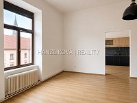 Pronájem bytu 1+1 s odděleným kuch. koutem, Žižkova tř. České Budějovice - 6DA58276-CB9E-414D-9E68-85AE51F40840.jpg