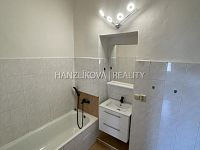 Pronájem bytu 1+1 s odděleným kuch. koutem, Žižkova tř. České Budějovice - Pronájem bytu 1+1 s odděleným kuch. koutem, Žižkova tř. České Budějovice