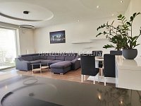 Pronájem částečně zařízeného bytu 2+kk s terasou, byt E.3.02, rezidence DLOUHÁ LOUKA - Obývací pokoj, pronájem 2+kk Dlouhá Louka