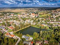 Rodinný dům v Rudolfově ( 2bytové jednotky) s dvougaráží, zahradou a stavebním potenciálem - 25-09-29 Rudolfov RD Foto_10.jpg