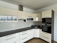 Pronájem novostavby bytu 3+kk  s terasou, Rožnov - Pronájem novostavby bytu 3+kk  s terasou, Rožnov