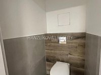 Pronájem novostavby bytu 3+kk s terasou, Hluboká nad Vltavou - Pronájem novostavby bytu 3+kk s terasou, Hluboká nad Vltavou