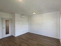 Pronájem novostavby bytu 3+kk s terasou, Hluboká nad Vltavou - Pronájem novostavby bytu 3+kk s terasou, Hluboká nad Vltavou