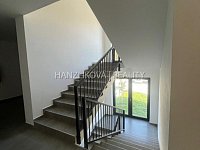 Pronájem novostavby bytu 3+kk s terasou, Hluboká nad Vltavou - Pronájem novostavby bytu 3+kk s terasou, Hluboká nad Vltavou