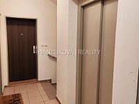 Pronájem bytu 2+kk (č.108), novostavba, Klavíkova ul. - Společné prostory domu, pronájem bytu 2+kk, Klavíkova, České Budějovice