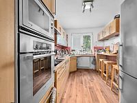 Prostorný byt 3+1 s balkonem a 2 sklepy ve zděném domě, cca 80 m², Nerudova ulice – České Budějovice - 26-05-11 ČB Nerudova Byt Foto_16.jpg