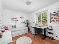 Prostorný byt 3+1 s balkonem a 2 sklepy ve zděném domě, cca 80 m², Nerudova ulice – České Budějovice - 26-05-11 ČB Nerudova Byt Foto_22.jpg