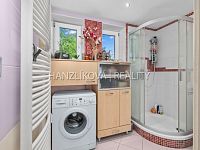 Prostorný byt 3+1 s balkonem a 2 sklepy ve zděném domě, cca 80 m², Nerudova ulice – České Budějovice - 26-05-11 ČB Nerudova Byt Foto_27.jpg