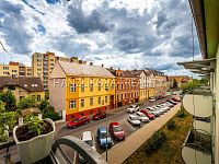 Prostorný byt 3+1 s balkonem a 2 sklepy ve zděném domě, cca 80 m², Nerudova ulice – České Budějovice - 26-05-11 ČB Nerudova Byt Foto_3.jpg