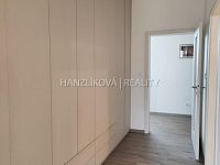 Pronájem luxusního bytu 3+kk s velkou terasou v 5.NP, byt A.5.5, rezidence DLOUHÁ LOUKA 2.etapa - Předsíň, pronájem bytu 3+kk, Volejbalistů, České Budějovice