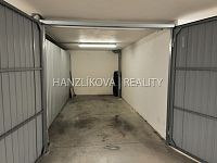 Pronájem zděného bytu 2+kk s balkonem a garáží, Riegrova ulice, ČB - Garáž, pronájem bytu 2+kk, Riegrova, České Budějovice