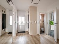 Pronájem nadstandardního bytu 3+kk se zahradou, terasou a garáží – Pohůrecká ulice, České Budějovice - 26-05-19 Suché Vrbné RD Foto_60.jpg