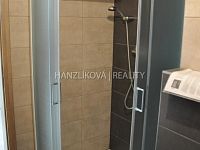 Pronájem novostavby bytu 1+kk s balkonem, byt B.6.10, rezidence DLOUHÁ LOUKA 2.etapa - Koupelna, pronájem bytu 1+kk, Dlouhá Louka, České Budějovice