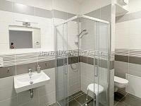 Pronájem zařízené novostavby bytu 2+kk s terasou a parkovacím stáním, Ledenická, České Budějovice - Koupelna, pronájem bytu 2+kk, Ledenická, České Budějovice