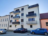 Pronájem zařízené novostavby bytu 2+kk s terasou a parkovacím stáním, Ledenická, České Budějovice - Pronájem bytu 2+kk, Ledenická, České Budějovice