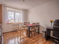 pronájem zrekonstruovaného, zděného, zařízeného bytu 2+1 s parkovacím stáním, Pražská tř., ČB - byt 2+1 Pražská tř. pronájem