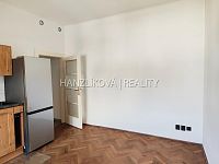 Pronájem zrekonstruovaného bytu 2+kk (č.4), Nádražní ulice - Kuchyně s obývacím pokojem, pronájem bytu 2+kk, Nádražní, České Budějovice