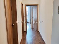 Pronájem bytu 3+kk (č.13) s balkonem, B. Smetany - Předsíň, pronájem byt 3+kk, B. Smetany, České Budějovice