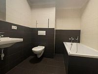 Pronájem novostavby bytu 2+kk s balkonem a šatnou, Nová ul., ČB - pronájem bytu 2+kk, Nová, České Budějovice