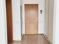 Pronájem bytu 2+kk (č.15) B. Smetany - Předsíň, pronájem bytu 2+kk, B. Smetany