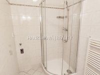 Pronájem bytu 1+kk (č.13), Riegrova ulice - Koupelna, pronájem bytu 1+kk, Riegrova ul.