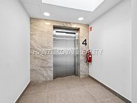 Pronájem bytu 3+kk 80 m2 , který má dvě terasy  , byt A.P.4- terasy Branišovská, ČB - 25-09-08 ČB Branišovská Byt Foto_75.jpg