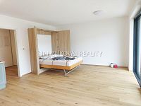 Pronájem novostavby bytu 1+kk (č. 4) s terasou, projekt Šrámkovka, ulice Fráni Šrámka - IMG_20260623_111952.jpg