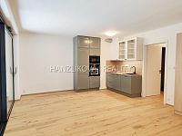 Pronájem novostavby bytu 1+kk (č. 4) s terasou, projekt Šrámkovka, ulice Fráni Šrámka