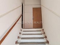 Pronájem bytu 3+kk, Jírovcova - Společné prostory domu, pronájem bytu 3+kk, Jírovcova