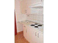 Pronájem zděného zrekonstruovaného bytu 1+1 s lodžií, J.Š.Baara - Kuchyně, pronájem bytu 1+1, J. Š. Baara, České Budějovice